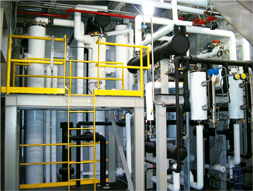 Distillation columns ethanol pilot plant